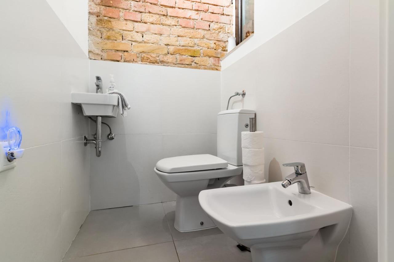 شقة Z38 Downtown Loft بودابست المظهر الخارجي الصورة